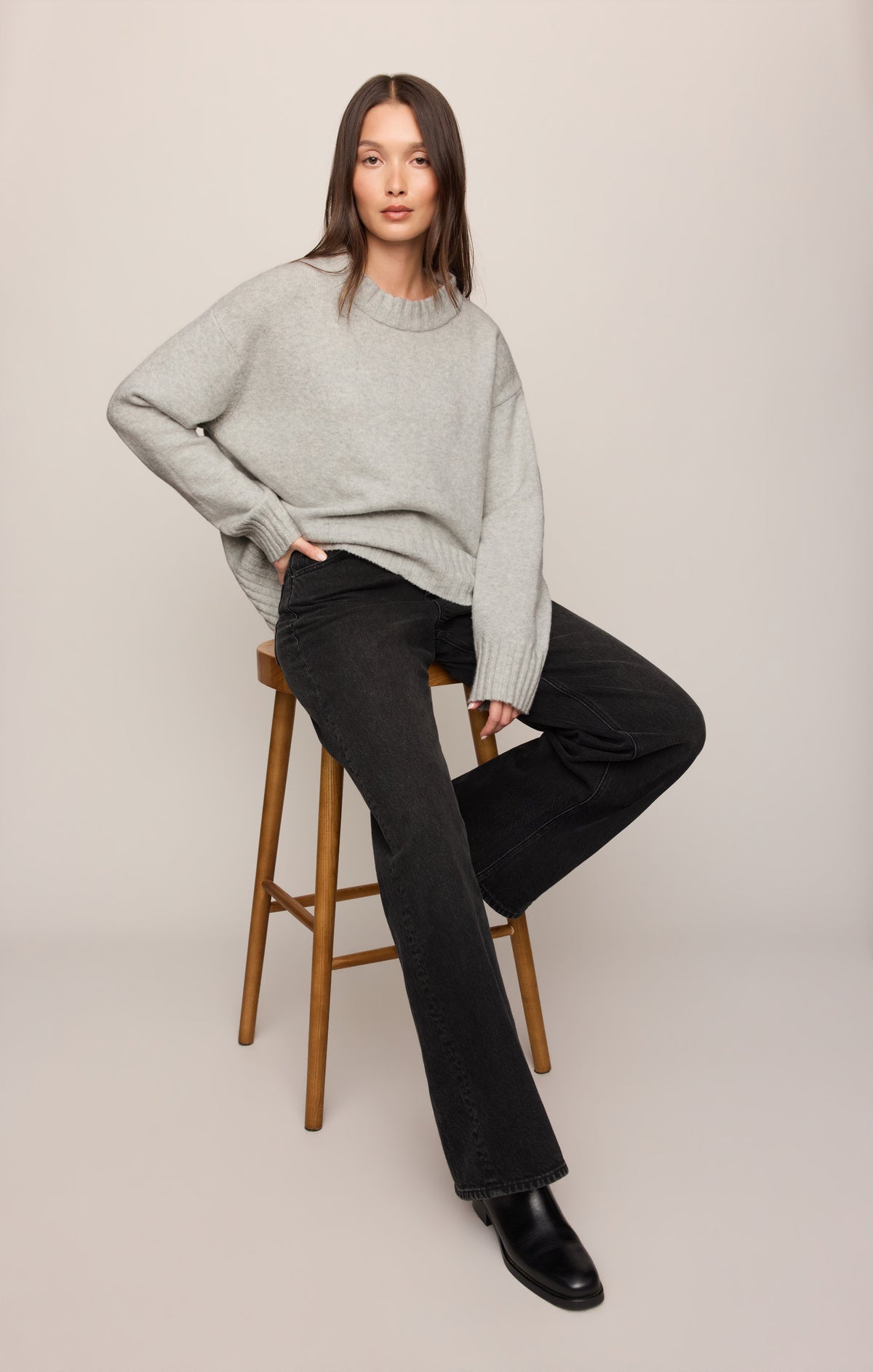 Z Supply Eastwell Pullover Sweater Feather Grey easy cool weather sweater for ranch wear and mountain mornings in Kamas