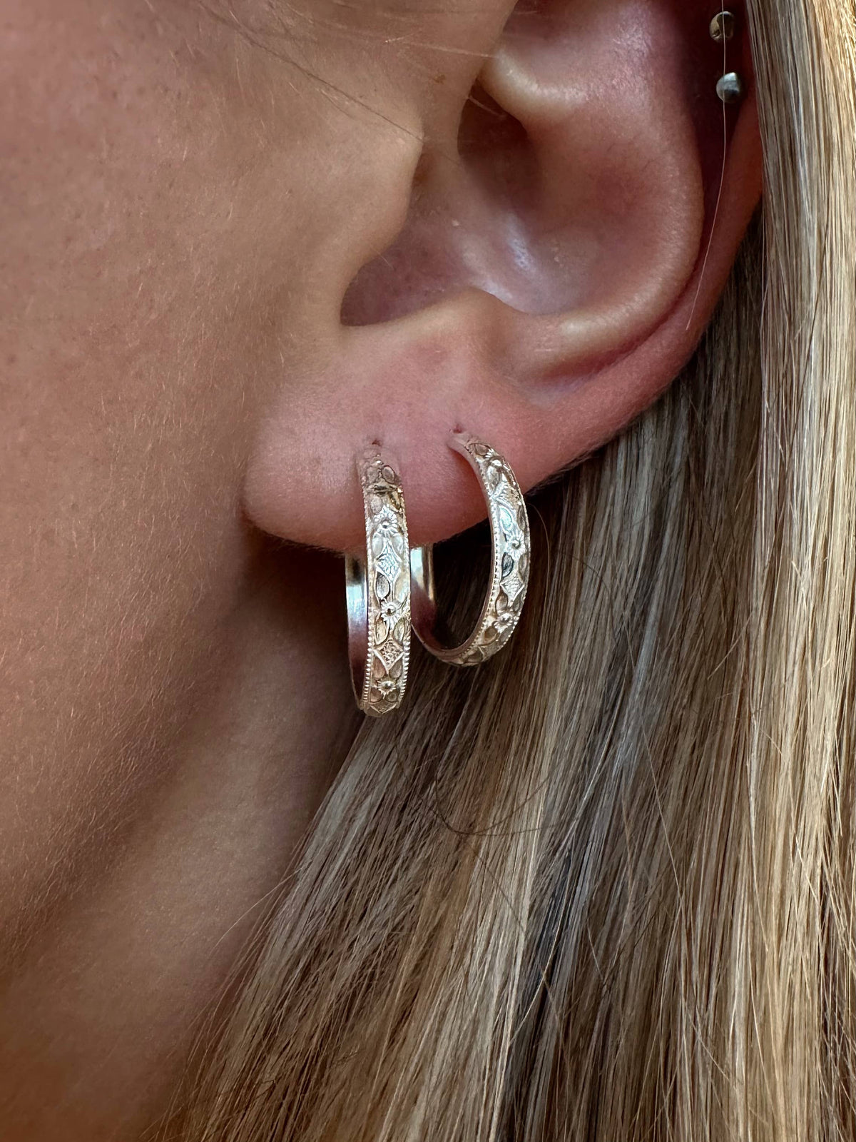 Diamond Pattern Stud Hoops