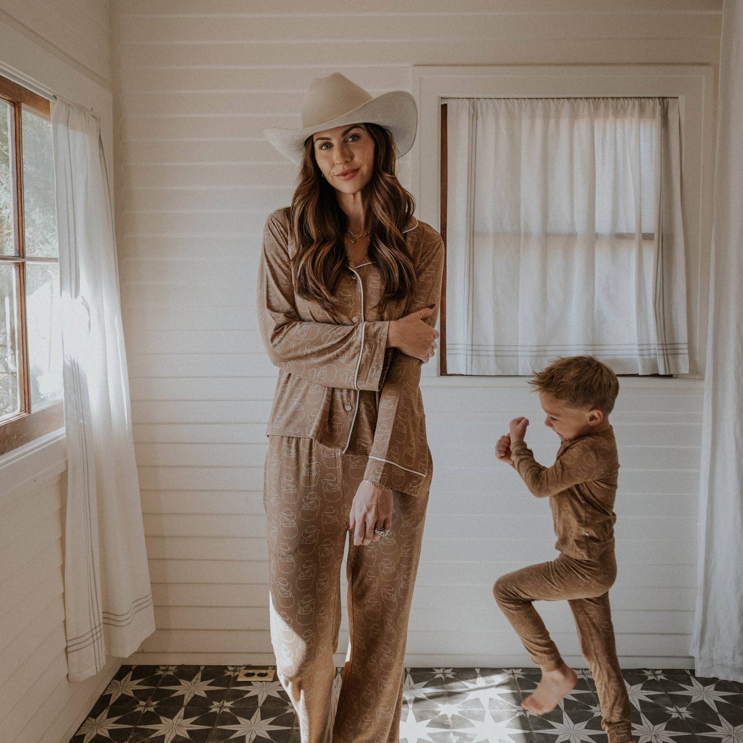 Ranch Santa Womens Bamboo Flare Set