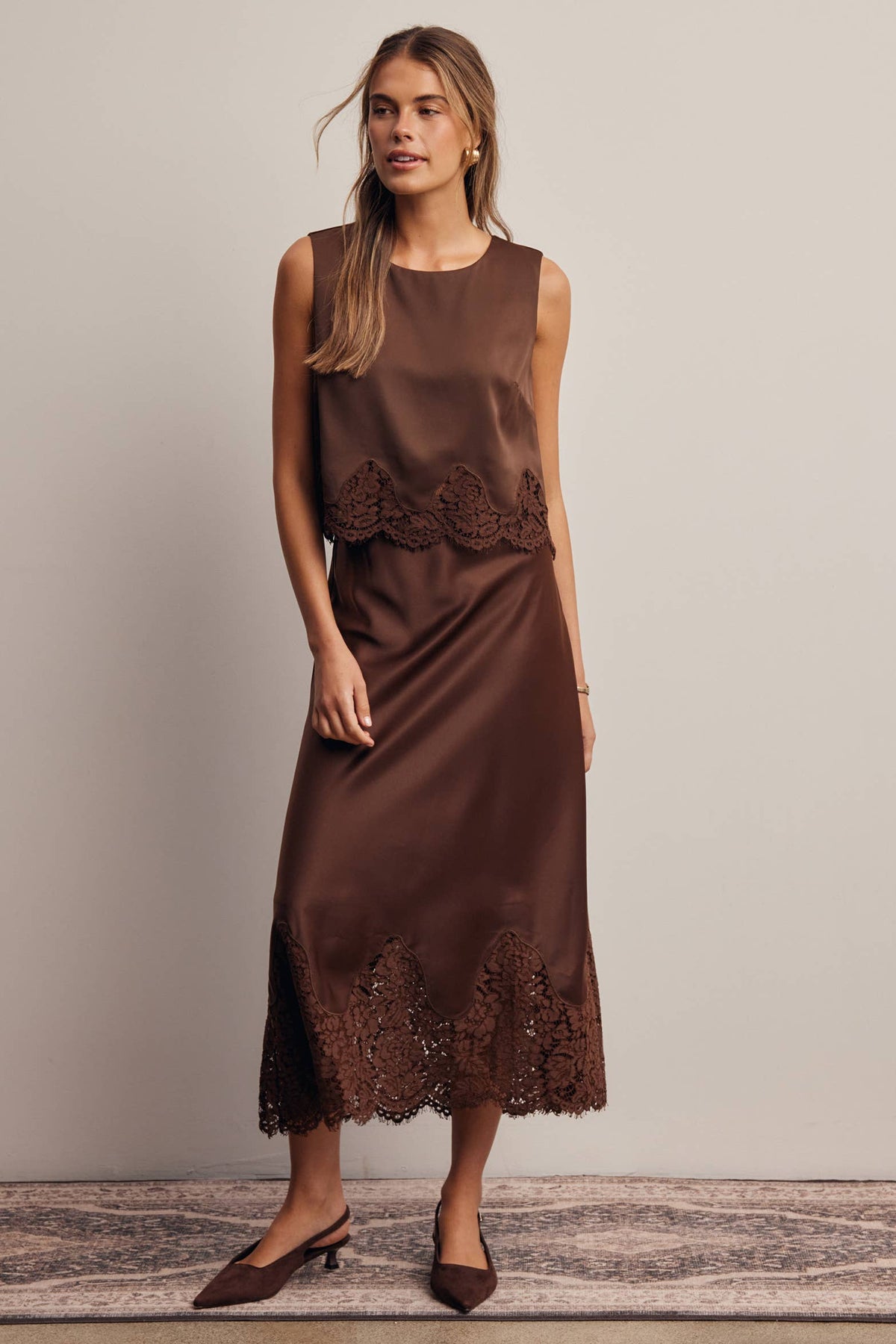 Listicle Stretch Satin Lace Trim Maxi Skirt Mocha coordinated outfit for date night and holiday dinners Park City Utah