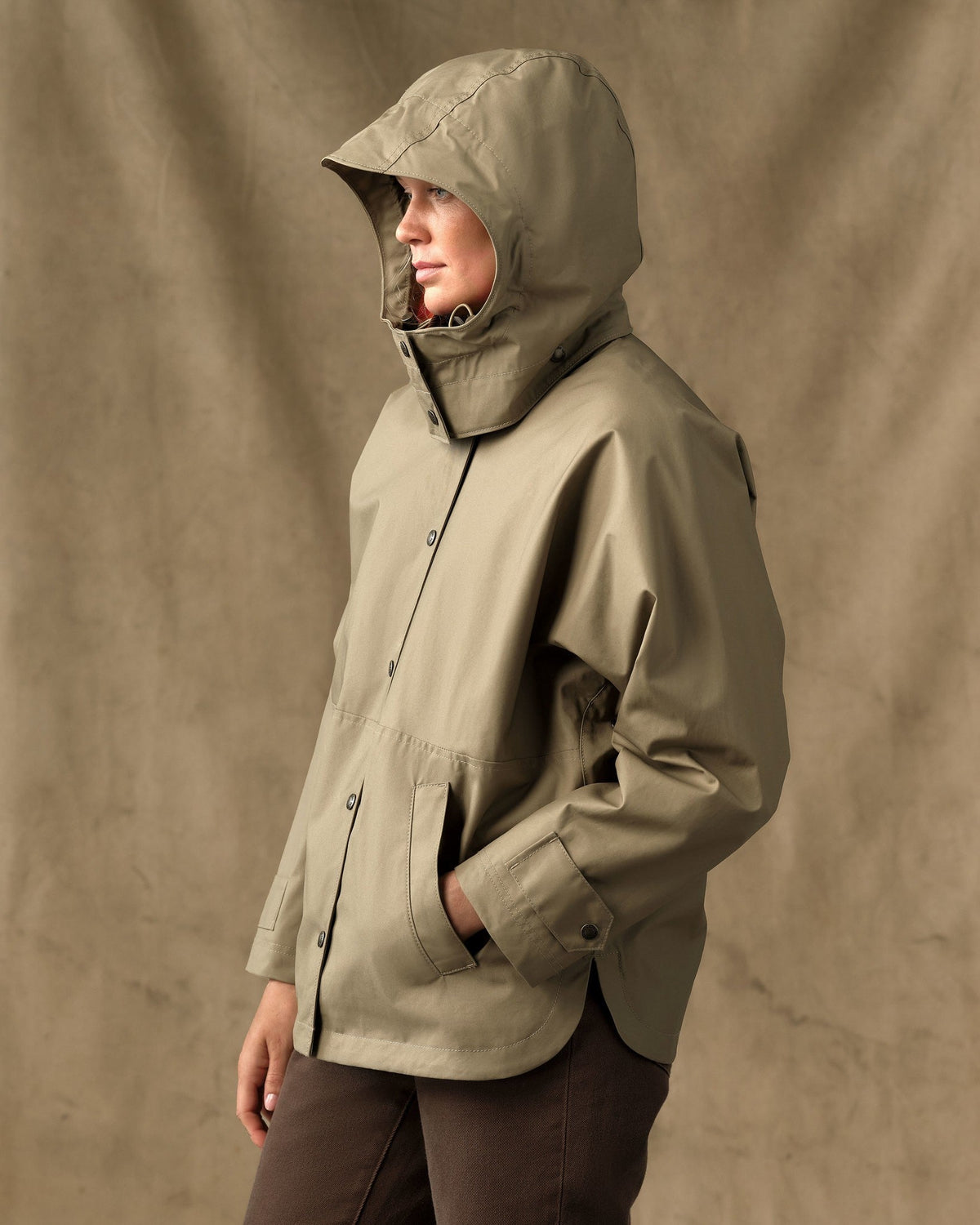 Filson Womens Harbor Front Waxed Jacket Marsh Tan corduroy lined collar for comfort at the neck ranch wear Kamas