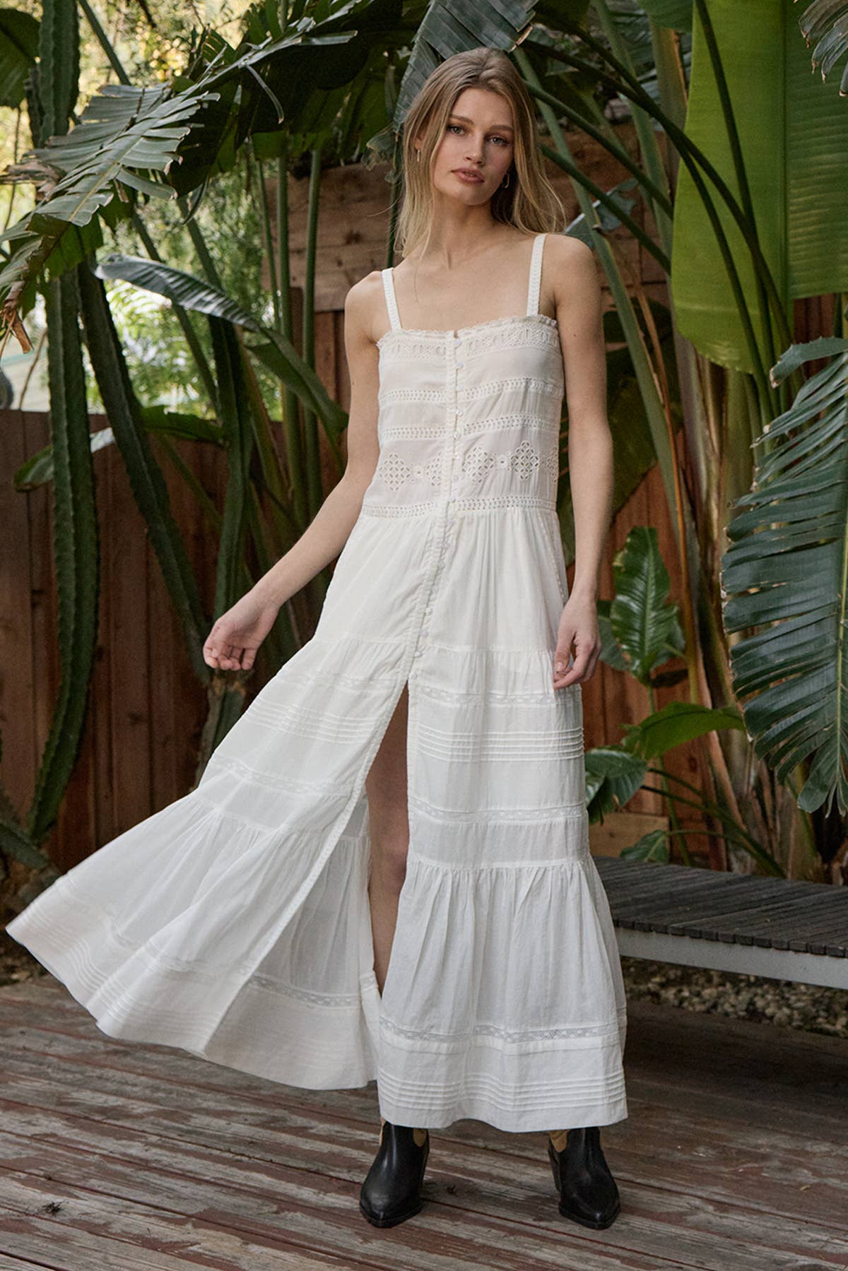 Elizabeth Tiered Maxi Lace Dress