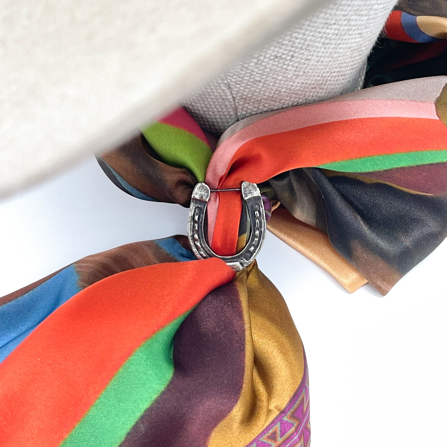 Fringe Slide Horseshoe