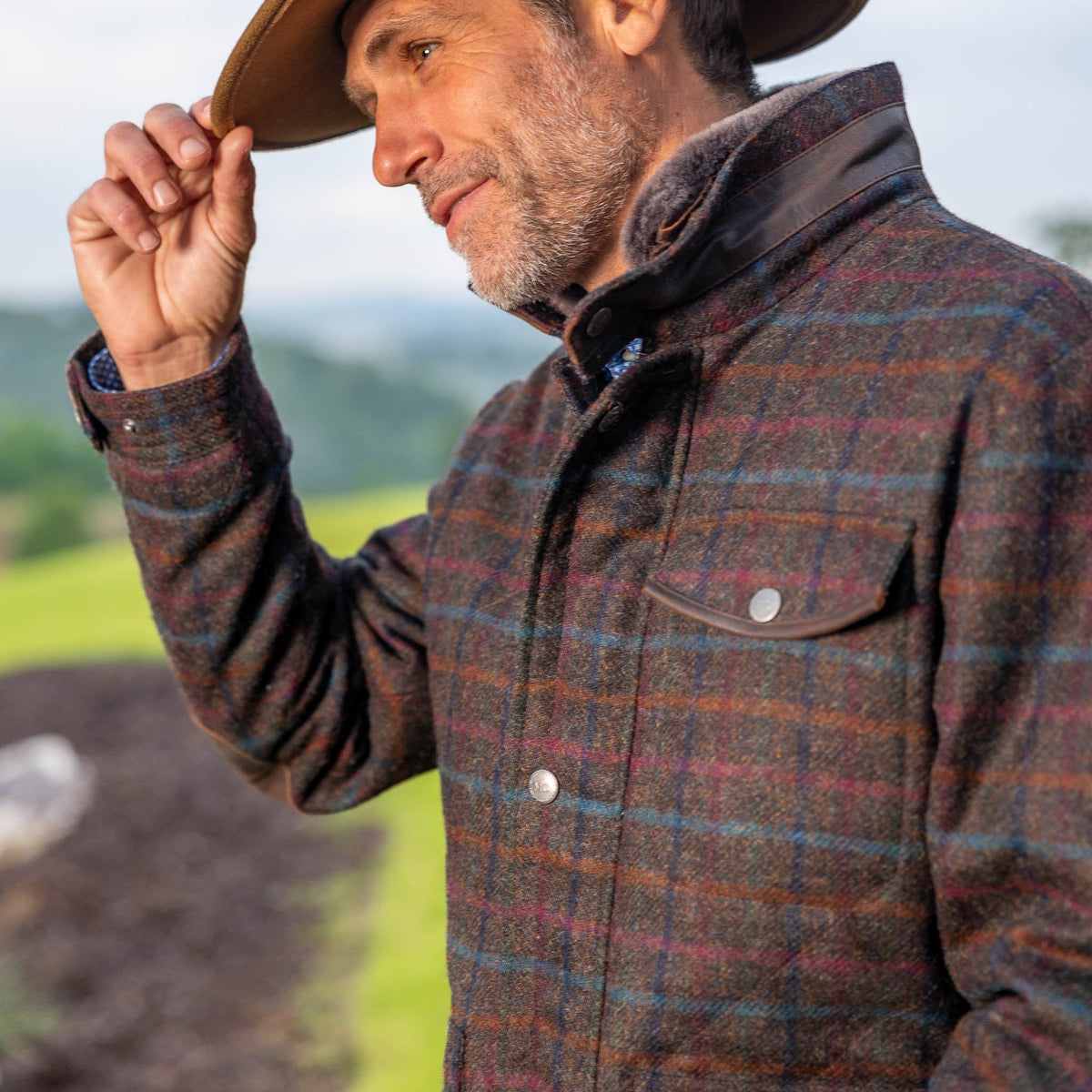 Madison Creek Outfitters Sedona British Wool Jacket removable shearling collar framing the neckline cowboy style