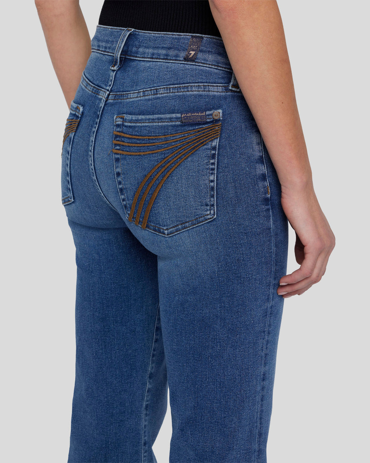 7 For All Mankind Dojo Clara medium blue wash denim jean with dark contrast 7 back pocket embroidery womens western boutique Utah SKU 7U451330CRR